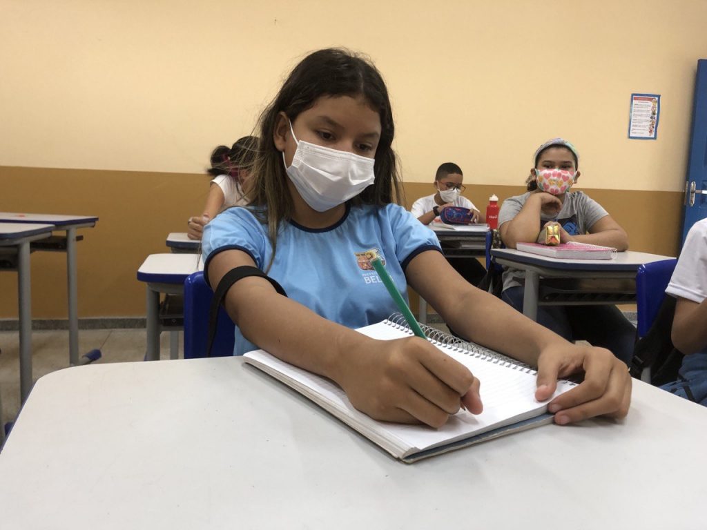 As aulas presenciais em Belém inicia com 50% das turmas dos anos finais do ensino fundamental até finalizar com a educação infantil
