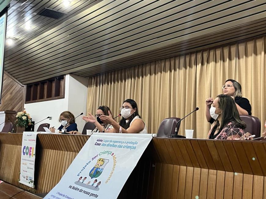 A secretária Municipal de Educação, Márcia Bittencourt, deu orientações gerais aos gestores sobre este ano letivo de 2022