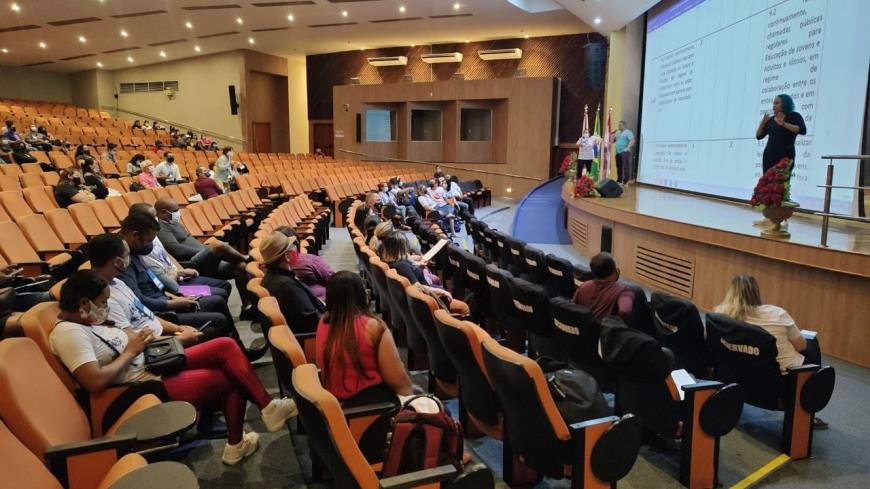 Foram três dias intensos de discussões sobre o tema Reconstrução da educação pública e popular rumo ao novo Plano Municipal de Educação de Belém.