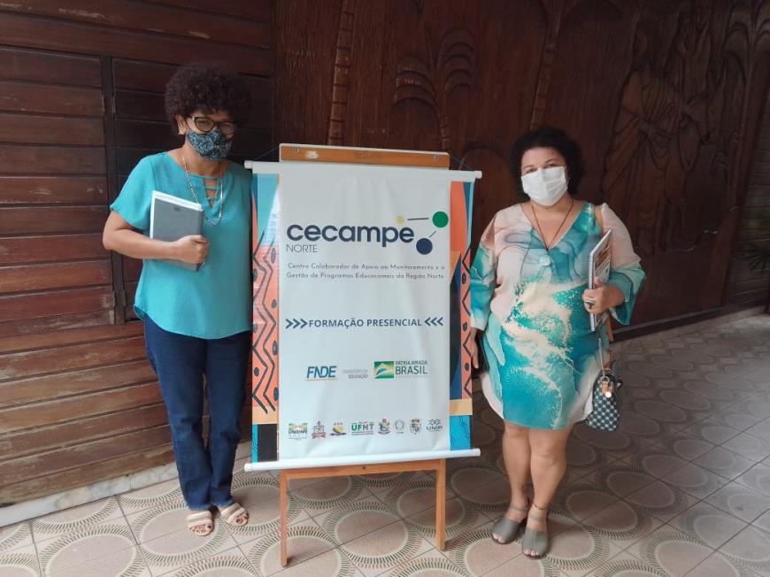 Maria Gorete Carneiro é diretora da Escola Municipal Maria Amoras de Oliveira e Eliana Malato, da Escola Municipal Francisco da Silva Nunes, participaram da formação promovida pela Semec
