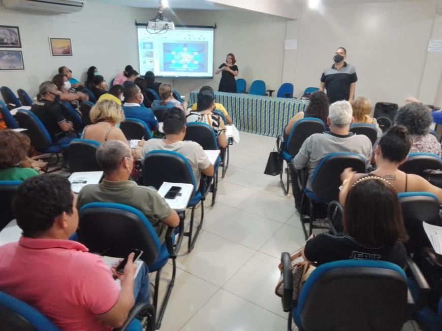Um dos programas apresentados foi o “Nas Tuas Mãos” (Prontm) que atende estudantes com deficiência visual