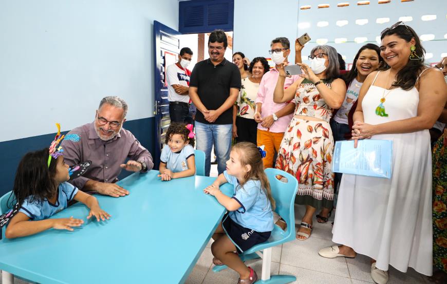 A UEI Rosemary Jorge foi entregue nesta manhã, e contou com a presença do prefeito de Belém, Edmilson Rodrigues para inauguração da escola.