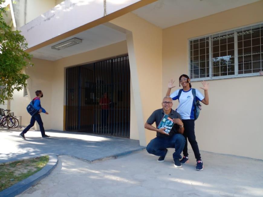 Emídio de Jesus Siqueira Júnior é pai da Mariane Siqueira, aluna da Escola Municipal Manuela Freitas e referência na vida da filha