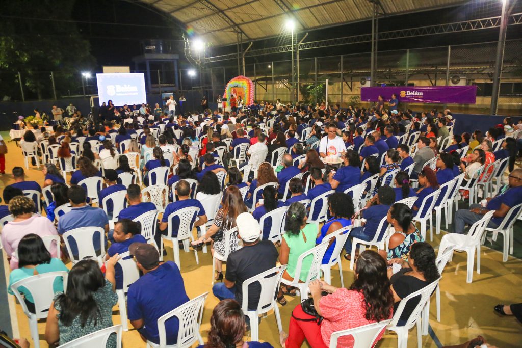 Os 360 concluintes integram o grupo de 795 estudantes em processo de alfabetização nas escolas do município, por meio do programa “Alfabetiza Belém com a Ejai", ação prioritária da Prefeitura de Belém.Foto: Marcos Barbosa