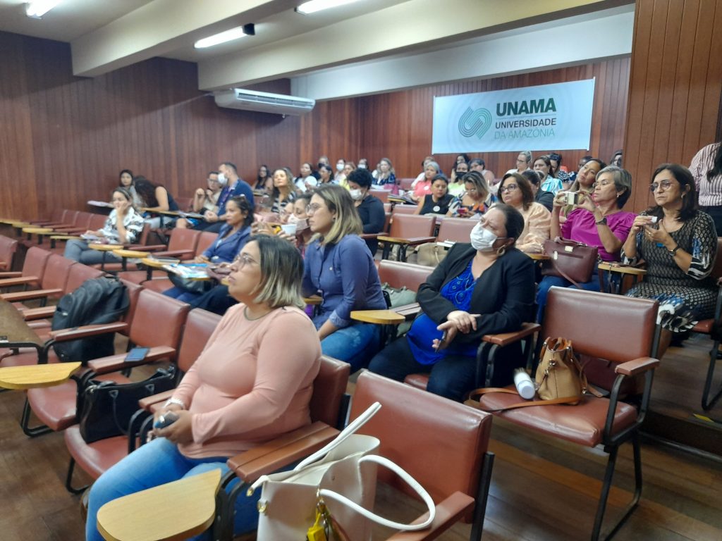Profissionais de saúde, educação e assistência social participarm de qualificação para atuar nas Unidades Amigas da Primeira Infância.. Foto: Leandro Müller