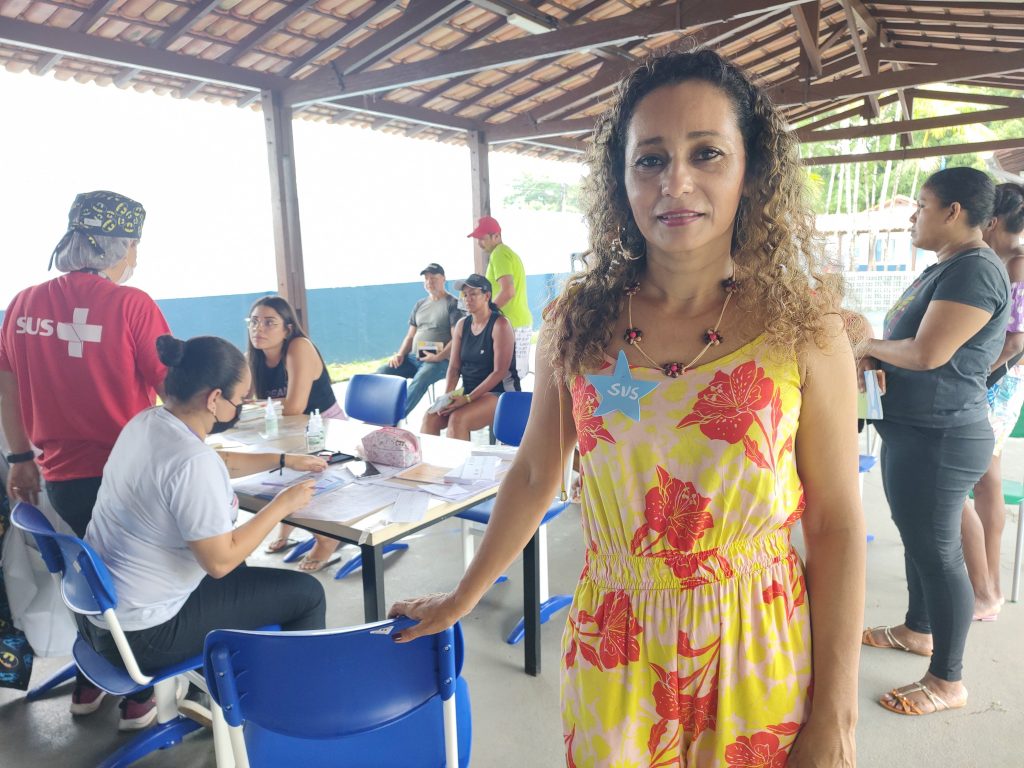 Diretora da Unidade de Saúde do Satélite, Dilk de Oliveira, explica que é preciso romper o negacionismo contra vacinas repassado nas redes sociais e conscientizar os pais e mães sobre a importância da vacinação às crianças