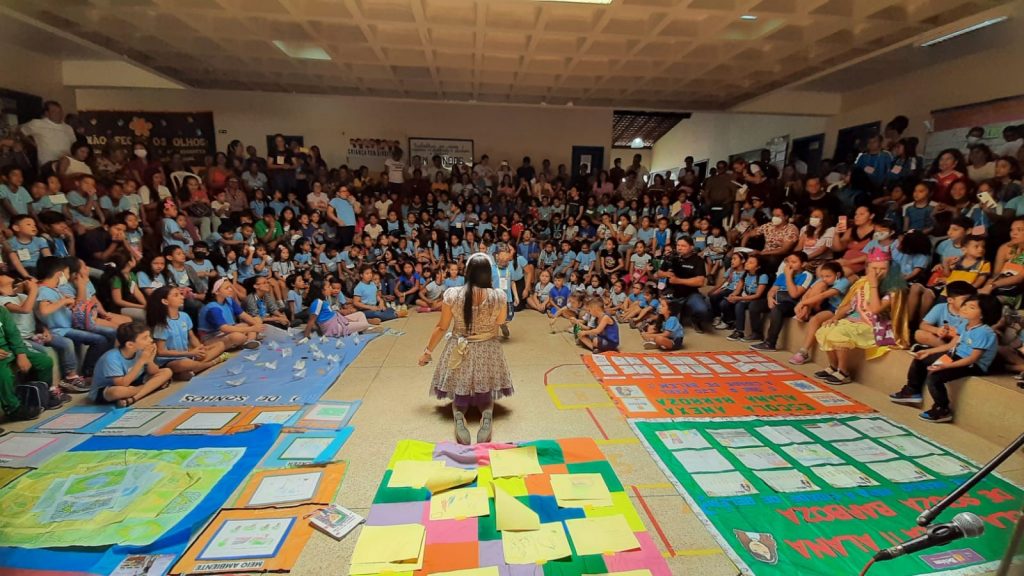 Nas plenárias preparatórias para o Congresso das Crianças a organização teve como recurso atividades lúdicas para saber o que o público infantil deseja para Belém