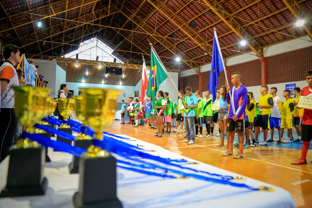 A reforma garantirá o envolvimento de escolas numa política pública fundamental: nos esportes, beneficiando principalmente os jovens