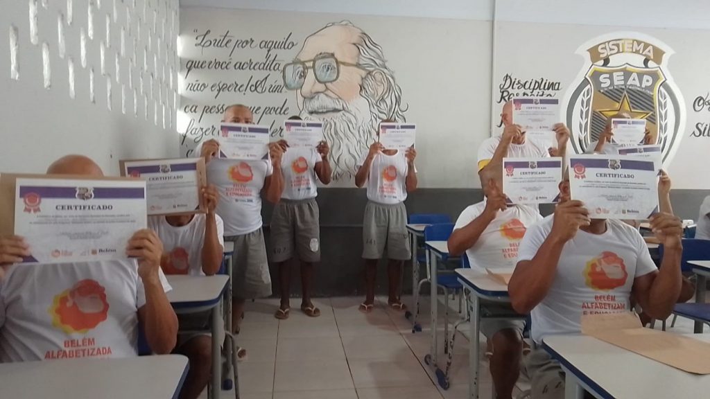 Programa Alfabetiza Belém certifica turmas formadas por pessoas privadas da liberdade nos Centros de Recuperação do Coqueiro e de Icoaraci