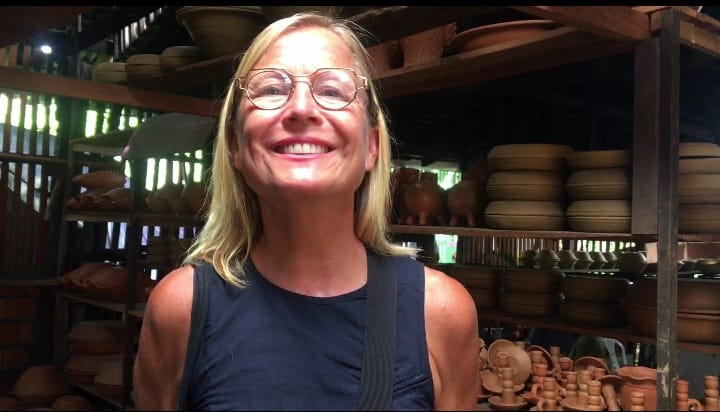 Artista em cena Paulina Hulkko Tampere, professora e pesquisadora artística da Universidade da Finlândia.