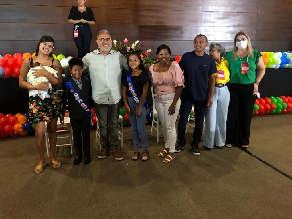 O prefeito de Belém, Edmilson Rodrigues, que é também professor, participou das atividades no Hangar