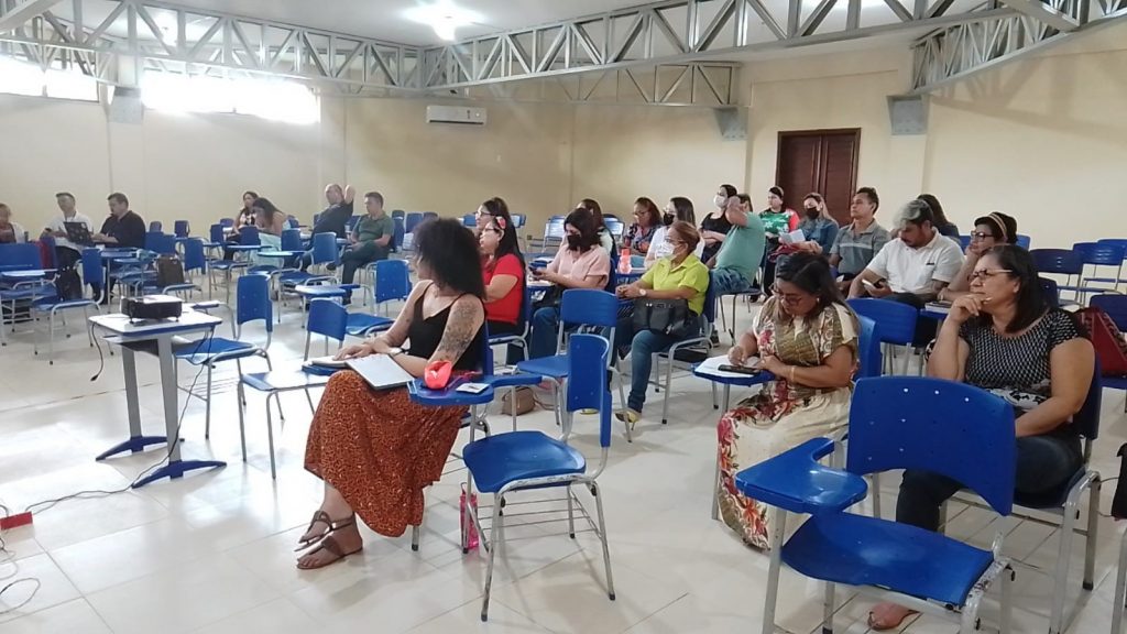 Diretores debatem matrícula e calendário letivo de 2023 nesta segunda-feira, 13: mais autonomia para as escolas fazerem o próprio planejamento integrado