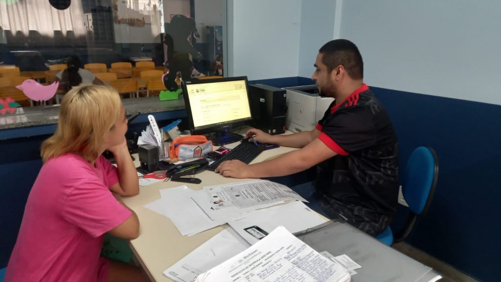 Escola Duas Irmãs auxiliou as mães durante a matrícula para o ano letivo de 2023