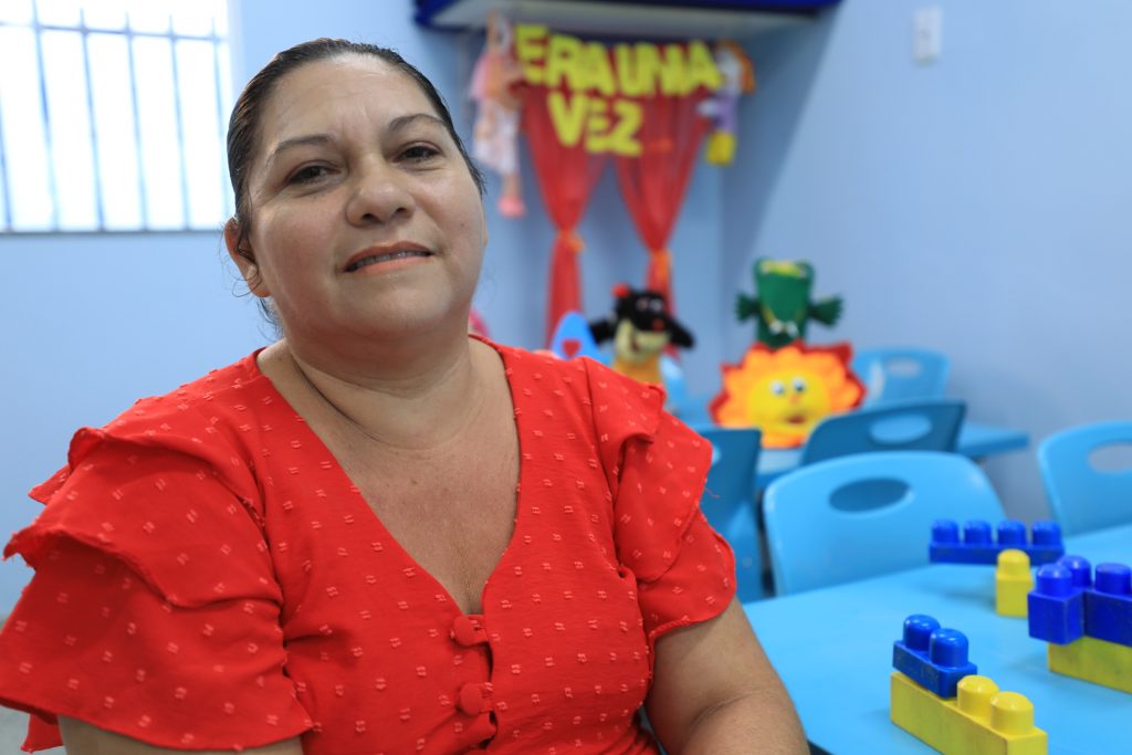 Anaura de Fátima é avó do Paulo Henrique 6 anos, estudante do Jardim II e ficou muito satisfeita com a nova escola reformada e equipada