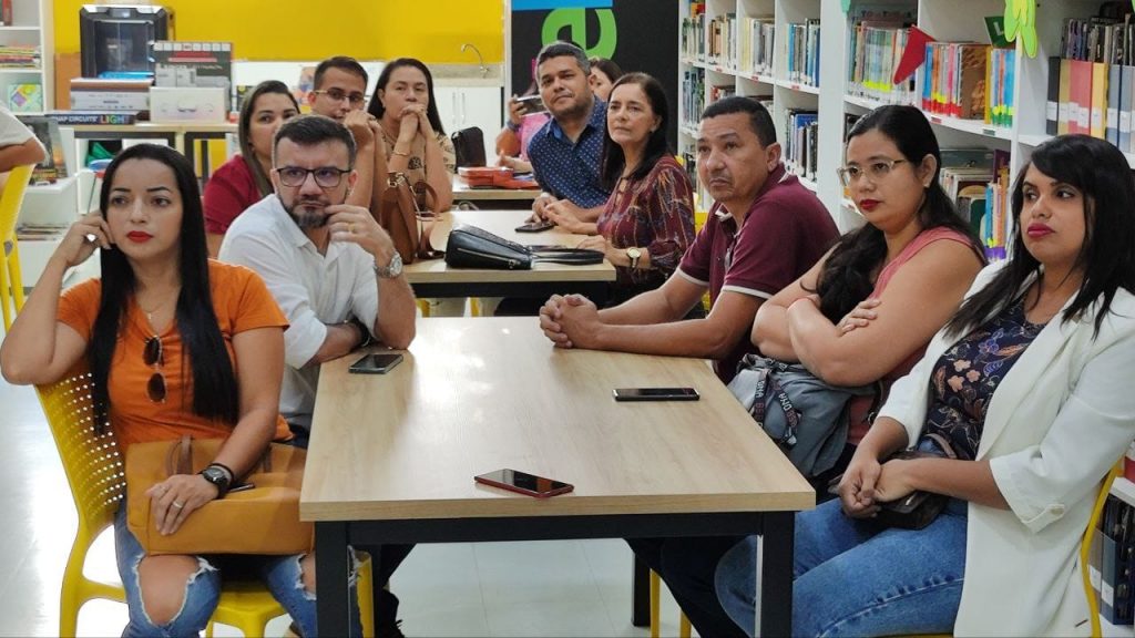 Professores municipais de tecnologia que enviaram projetos são os beneficiados para participar do programa Robótica Pet do IFPA: quatro escolas