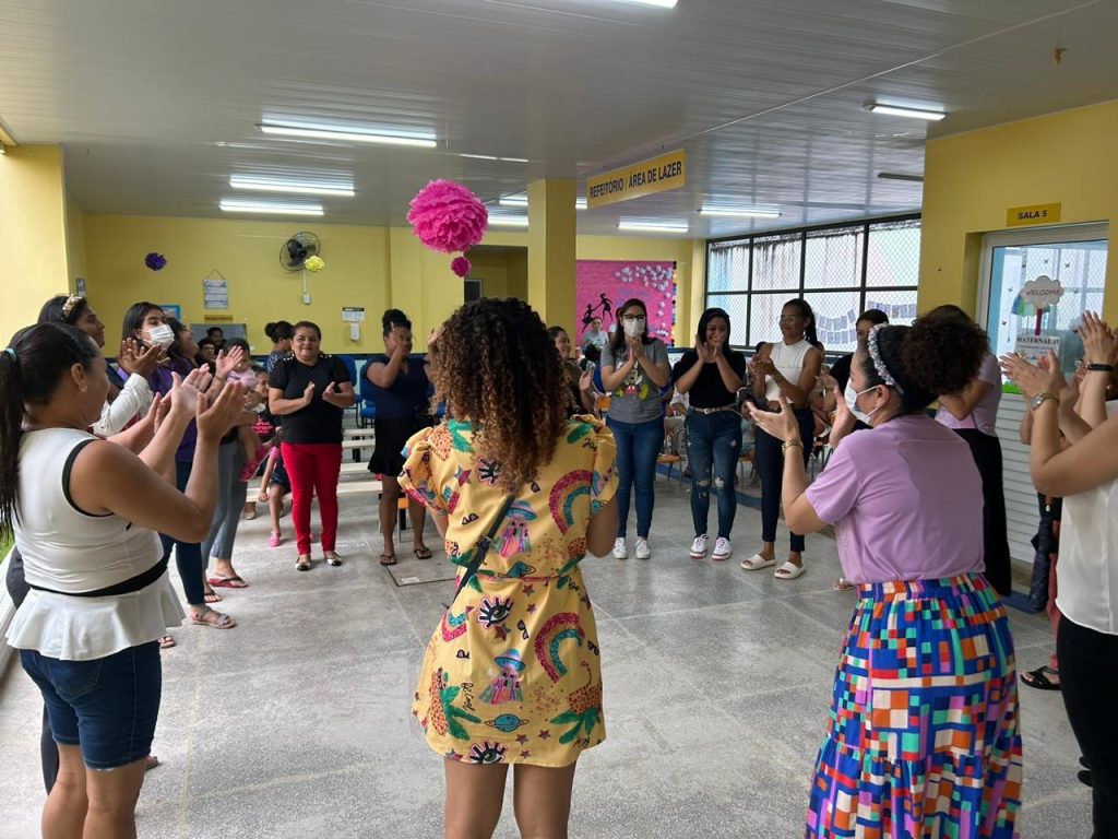Em outras escolas, a programação em alusão ao Dia Internacional da Mulher foi diversificada, envolvendo oficinas e palestras