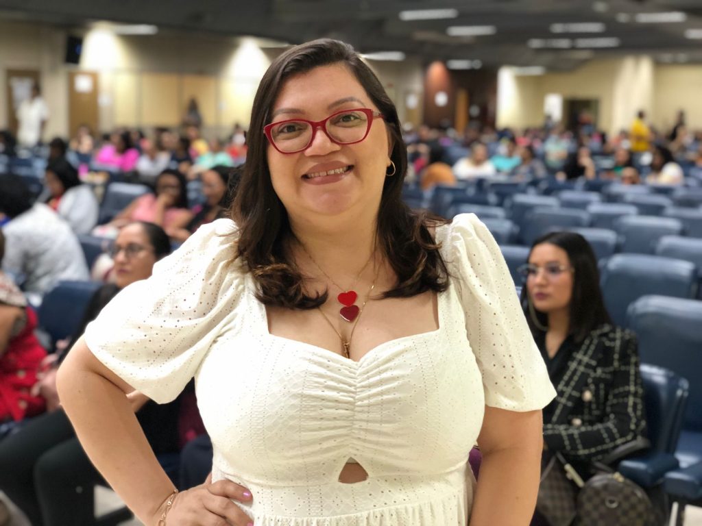 Apresentação cultural dos professores da Educação Infantil.