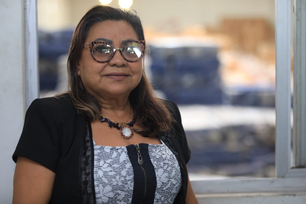 Maria Célia Farias, diretora da EMEIF Gênesis, do bairro do Tenoné, destaca que a escola hoje conta com equipamentos de primeira e alimentação de qualidade