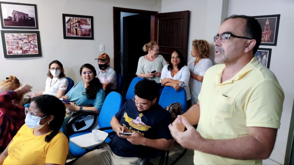 Na opinião do coordenador pedagógico Maurício Coral, usar o cinema como ferramenta pedagógica é "mexer com todas as áreas de conhecimento, por ser uma ferramenta multidisciplinar"