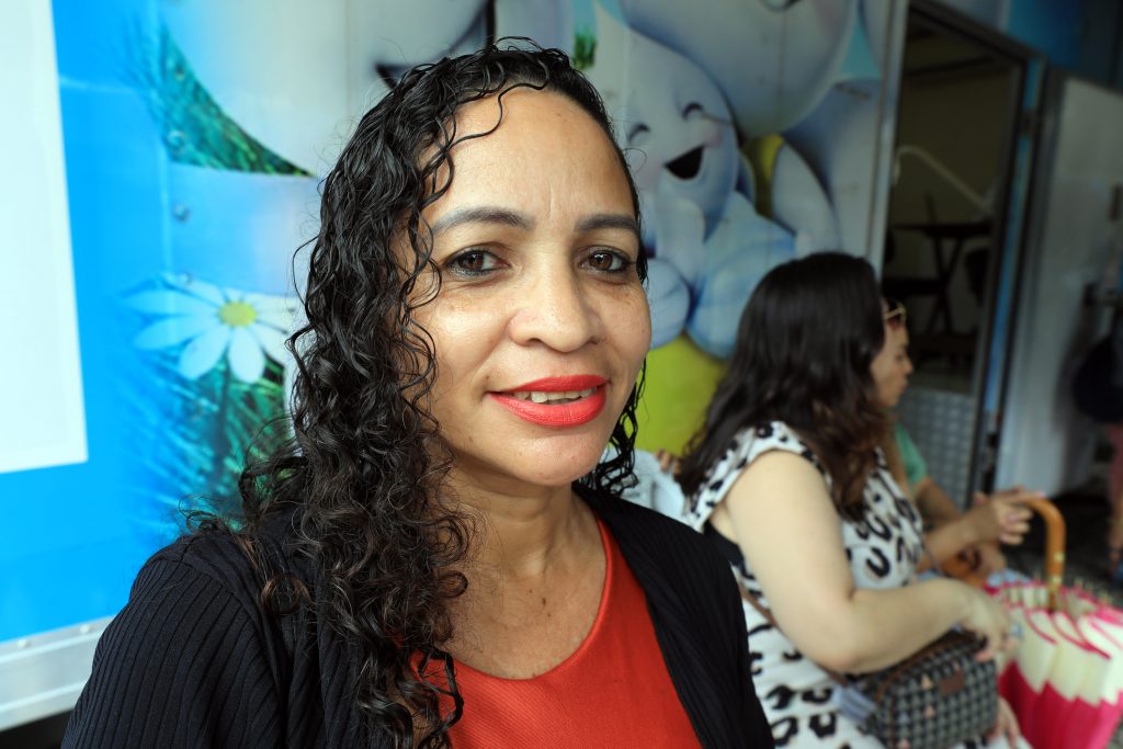 A servidora Mileni Amador, 44 anos, aprovou o Março é das Manas por envolver todas as mulheres da cidade.