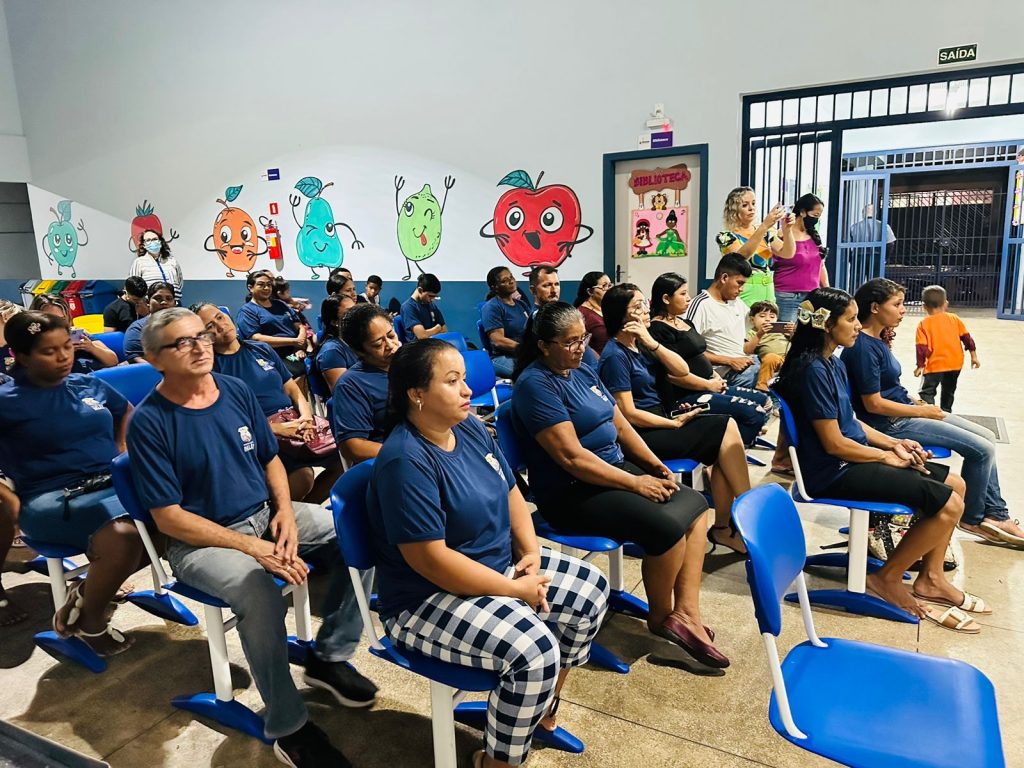 A Ejai na escola da Pratinha com duas turmas de 50 alunos.