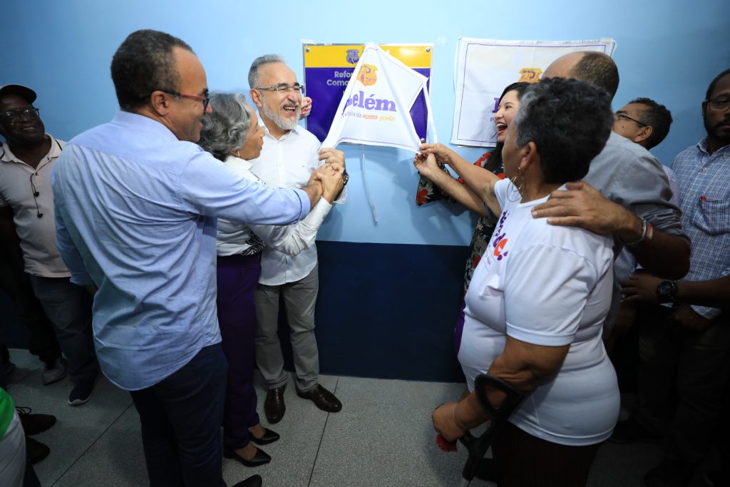 Inauguração conta com a presença do prefeito de Belém, Edmilson Rodrigues, e gestores da administração do município e da comunidade escolar