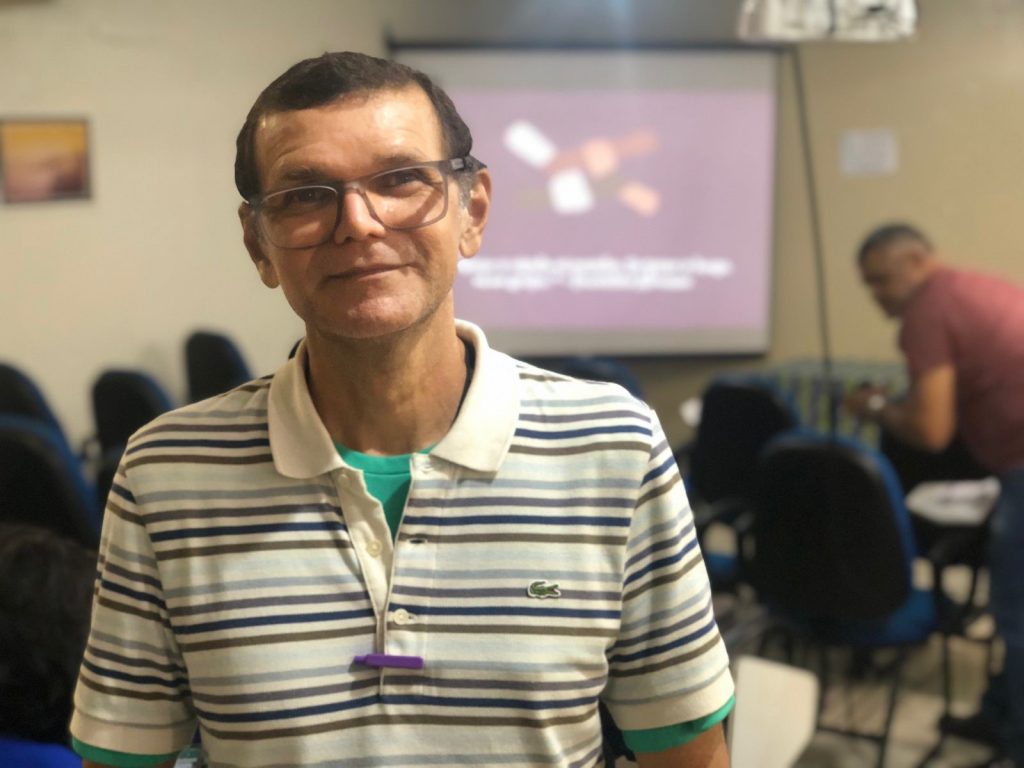 Professor Jocélio Mácola, que trabalha na Escola Municipal de Educação Infantil e Ensino Fundamental (EMEIF) Inês Maroja, reforça que essa cultura da paz tem que ser estimulada em todos os contextos, principalmente nas escolas