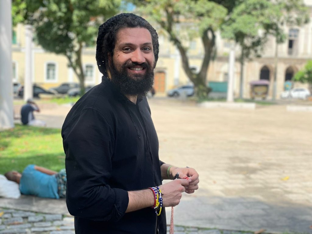 Diretor de Ações em Saúde da Sesma, Vitor Nina afirma que a arte é a primeira camada de aproximação para quem se encontra em estado de grave sofrimento