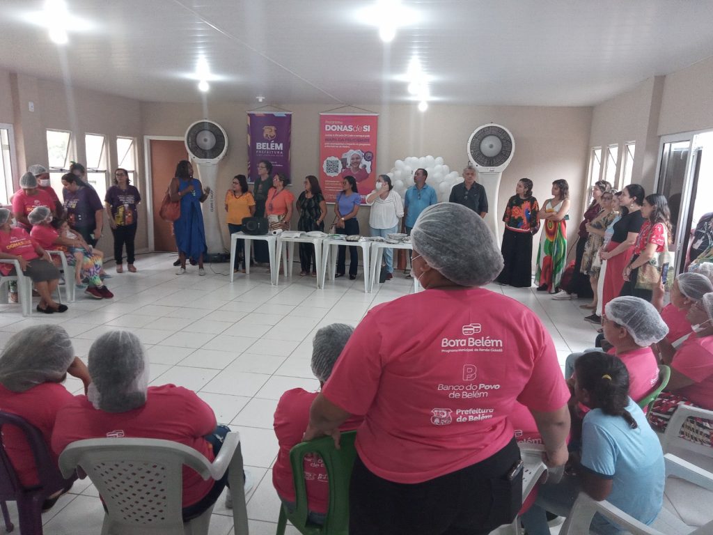 A comitiva foi recebida no espaço onde acontecem as aulas de Panificação e de Planejamento de Cardápio