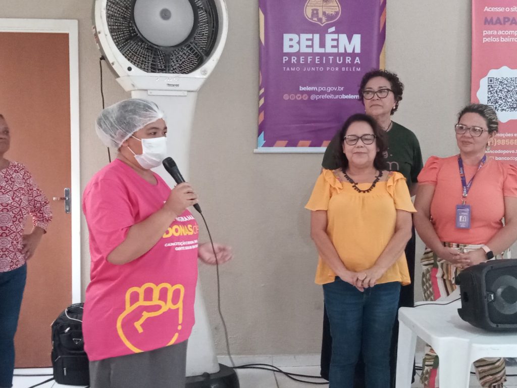 A aluna Alana Brito falou que o programa "Donas de Si" veio ajudar mulheres desempregadas que buscam oportunidades de melhoria de vida num cenário pós-pandemia