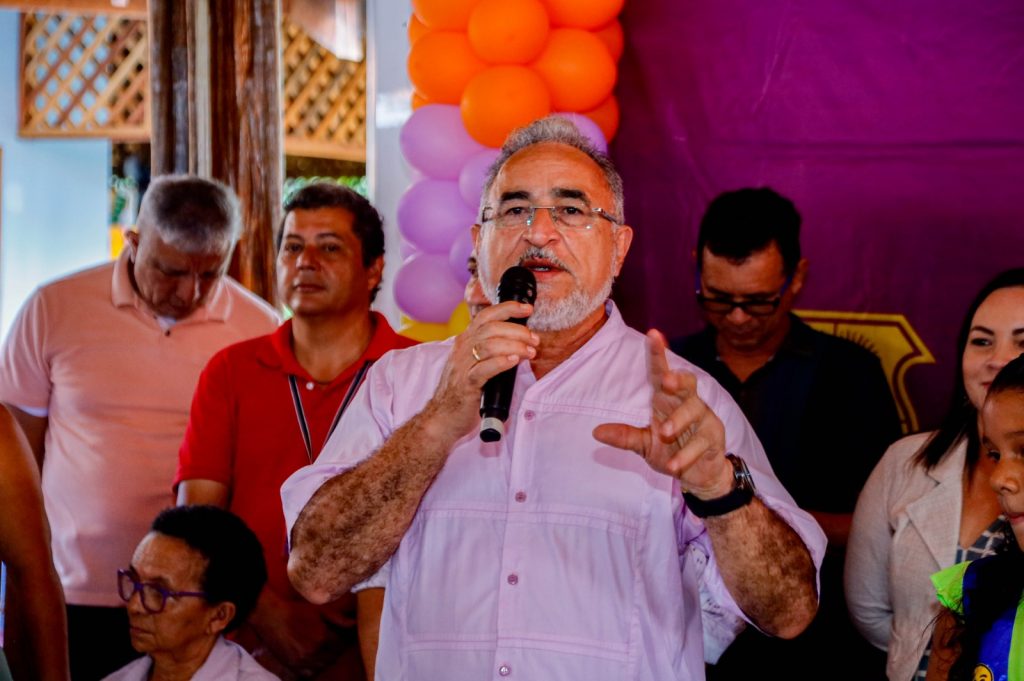 “É a dignidade para a comunidade, para essas crianças. Queremos um futuro justo e feliz para elas”, afirmou o prefeito de Belém, Edmilson Rodrigues.