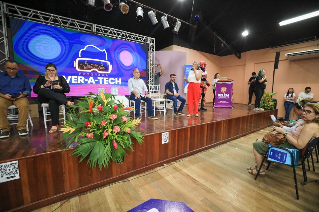 Secretária de Educação, Araceli Lemos ressalta que o Ver-A-Tech será um reforço importante no ensino da rede municipal