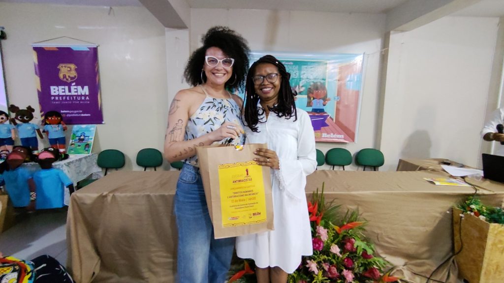 Durante o lançamento, houve a distribuição do Kit com a cartilha.