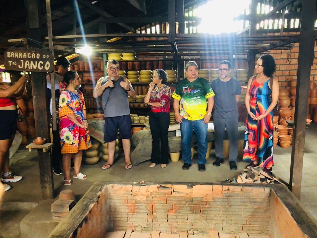 Mestre Ciro, fica feliz com o projeto do Ecomuseu, que segundo ele, é uma maneira que a Prefeitura valoriza e incentiva a cultura dos artesãos do Paracuri