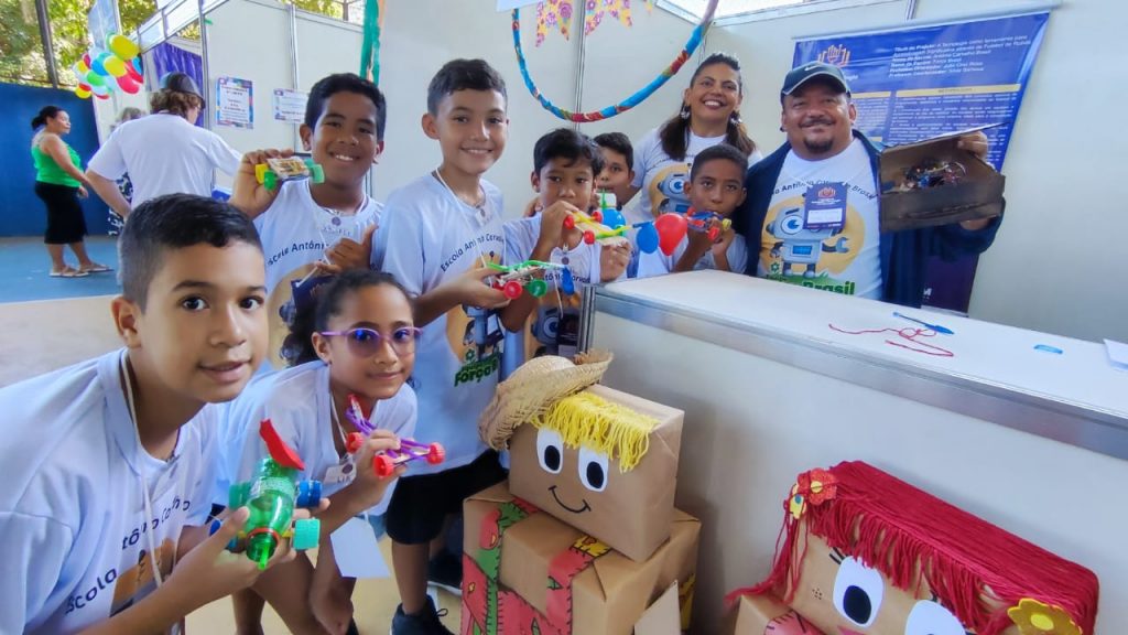 O encontro teve o objetivo de disseminar práticas educacionais inovadoras e promover a aprendizagem ativa de STEAM (ciências, tecnologia, engenharia, artes e Matemática)