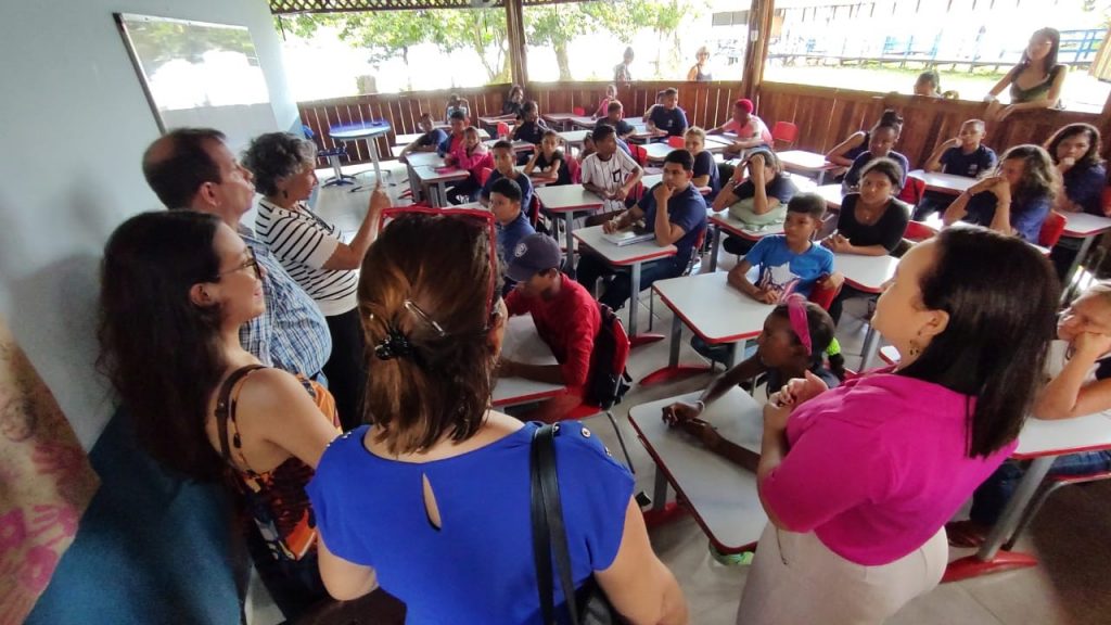 Com mais de 200 alunos, a escola na Ilha Grande foi construída para ser mais uma referência em Educação do Campo: futuras parcerias com Cuba em projeto de dança