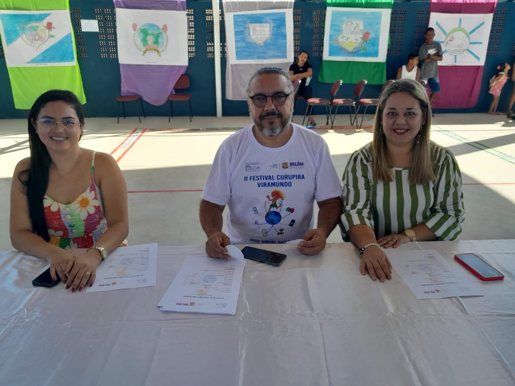 O diretor da Escola Olga Benário comemora a participação de toda a comunidade escolar no festival Curupira Viramundo, que encerrou o semestre na unidade.