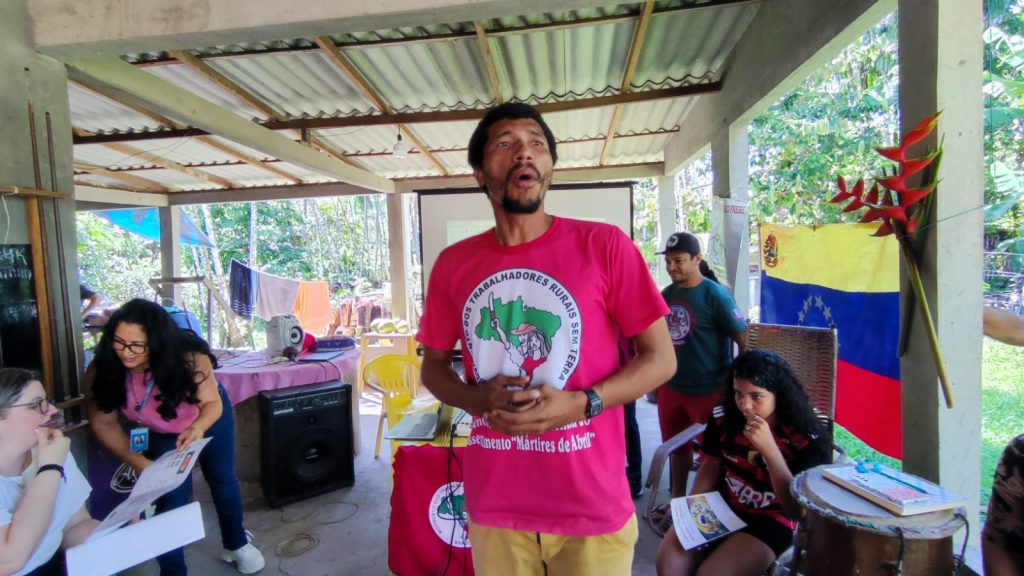 A nova escola surge da parceria entre MST e Prefeitura de Belém, por meio da Coordenadoria de Educação do Campo, das Águas e das Florestas (Coecaf) da Semec