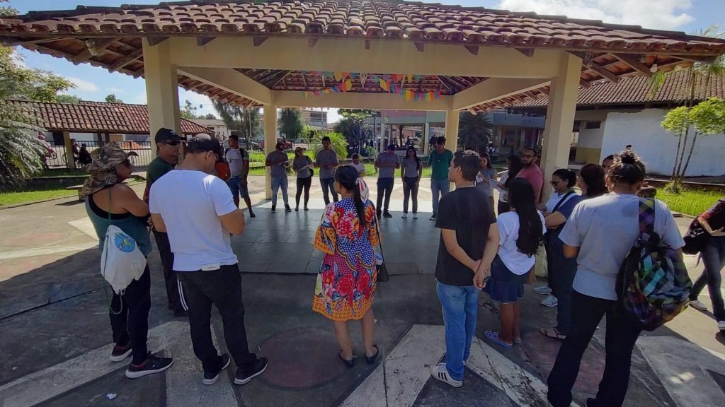 Estudantes do curso de Tecnologia em Gestão Ambiental, do Instituto Federal do Pará (IFPA) participam de plantio de mudas
