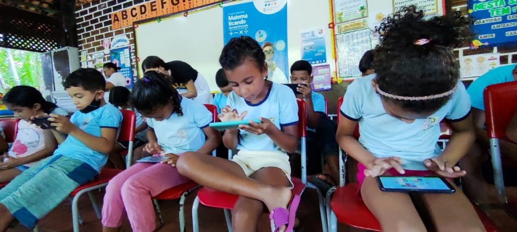 Um teste com alunos das escolas das ilhas de como será a Olimpíada Matematicando: objetivo final é sanar as difiuldades no aprendizado da Matemática
