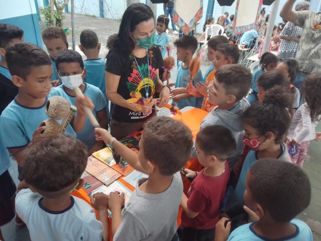 Em 2021, a Prefeitura de Belém instituiu a Coordenação de Educação Escolar dos Indígenas, Imigrantes e Refugiados (Ceiir), que garante a valorização da cultura indígena nas escolas.