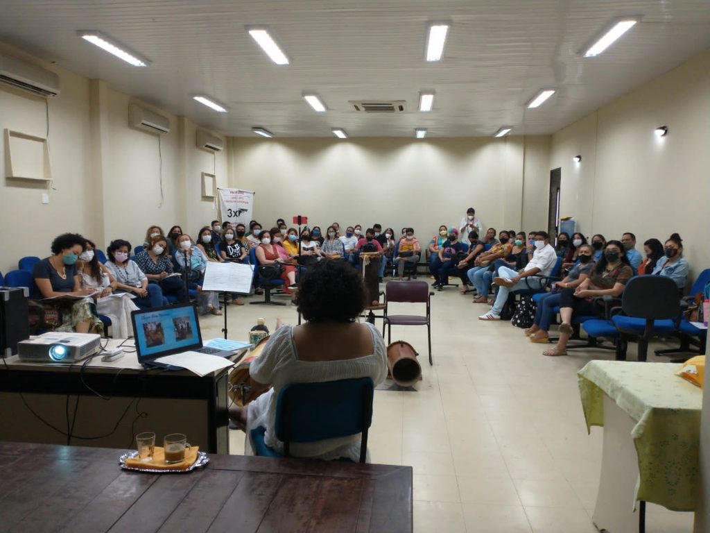 Umas das primeiras ações do Nace foi a formação permanente em Artes, um curso regular de 40 horas para professores