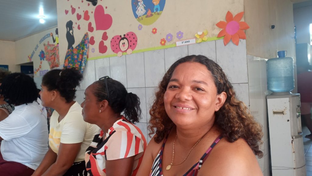 Roberta Vale (à direita) destaca a importância da presença da PMB no território quilombola. "Cada encontro desses nos fortalece como comunidade tradicional"