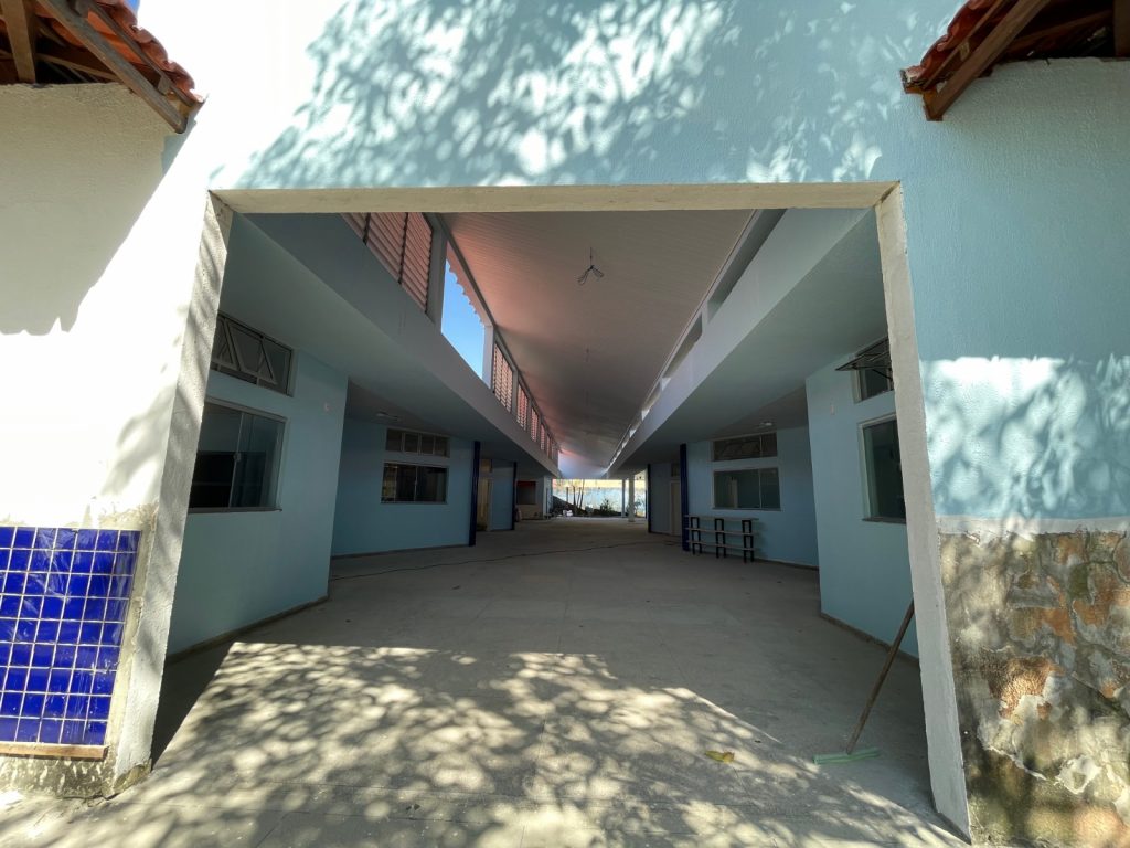 Obras de reforma e manutenção da escola incluem revitalização geral do prédio.