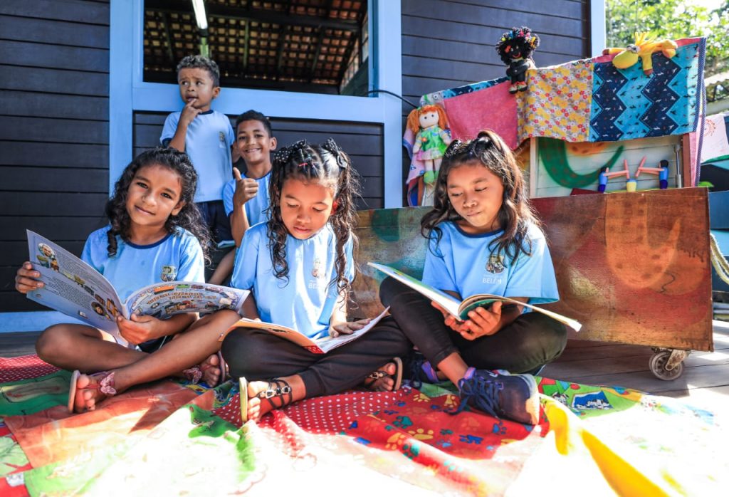 O Anexo Escolar Santo Antônio integra a Escola Municipal de Educação do Campo Sebastião Quaresma, localizada nas ilhas sul do rio Guamá, na ilha do Combu