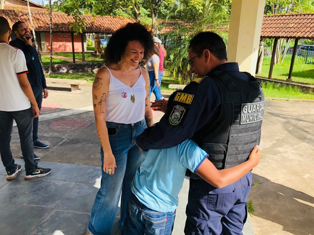 Reforço da ronda policial garante segurança nas escolas