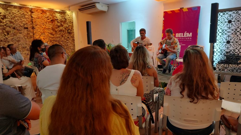 O público conferiu também um pouco da mostra da rica e diversa da literatura produzida na Amazônia paraense