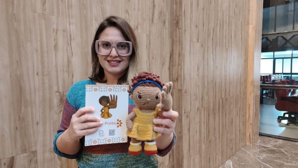 Camila Malcher, da Coordenação Integrada de Educação e Saúde (Cines), da Semec, ressalta que as cartilhas e demais materiais são fundamentais para trabalhar o enfrentamento.