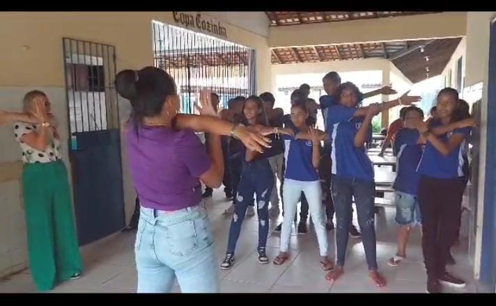 Escola Remígio Fernandez, em Mosqueiro recebeu os estudantes na volta às aulas nesta quarta-feira, 2, com várias atividades físicas e lúdicas