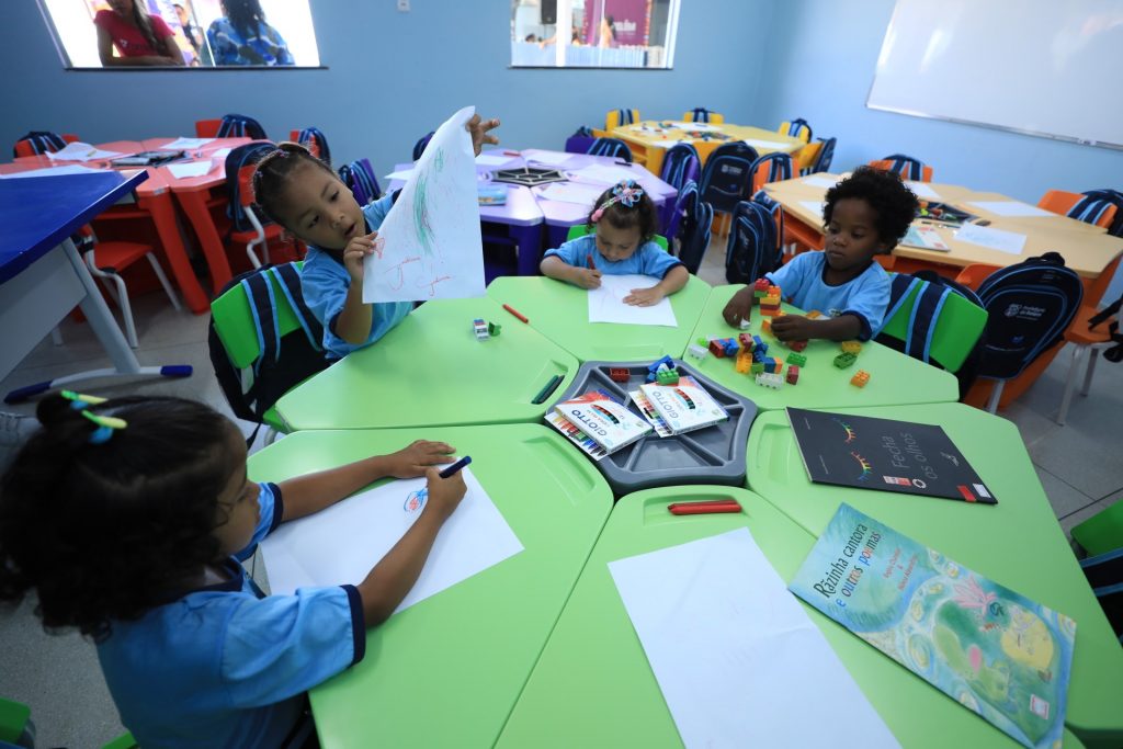 Escolas de educação infantil e ensino fundamental da rede municipal retomam o calendário do semestre nesta quarta, 2